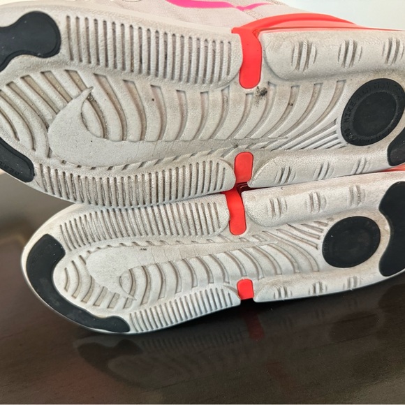 The Women’s Nike Air Max Up Pink Blast And Flash Crimson Size 8.5 - Picture 4 of 5